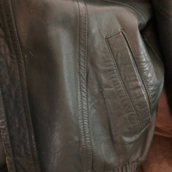 Reversible mink/leather jacket. - Picture 7 of 7